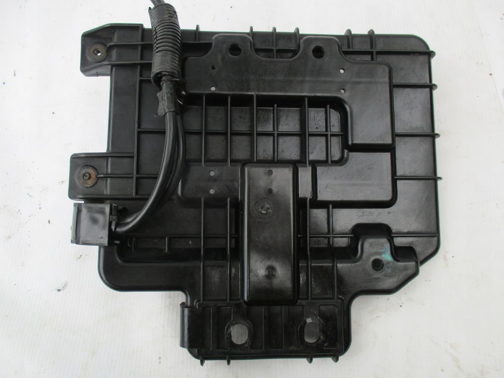 фото №6, Основание аккумулятор hyundai i20 lift 12-14r 37151-1j680