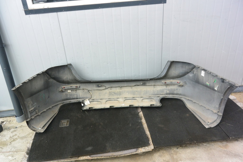 Maserati ghibli m157 бампер задняя pdc оригинал комплект 672/b Недорого