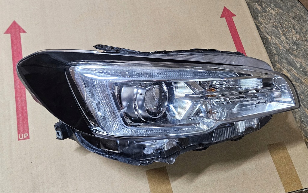 фото №1, Фара subaru levorg led правый 17-20 eur