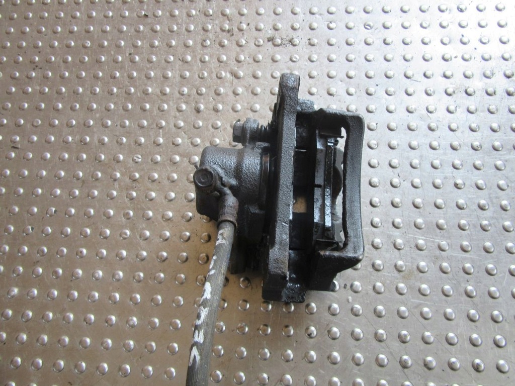 фото №5, Toyota sequoia 2001 супорт гальмівний задня