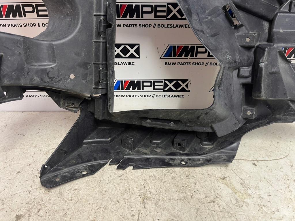 фото №12, Bmw x7 g07 канал воздуховод воздуха кронштейн направляющая бампера левый 8090083