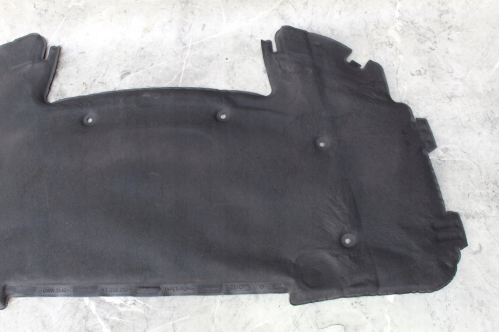 фото №3, Шумоізоляція підкрилок капот bmw e90