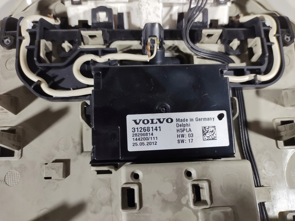 фото №6, Volvo v40 ii лампа потолочный освещение кабины