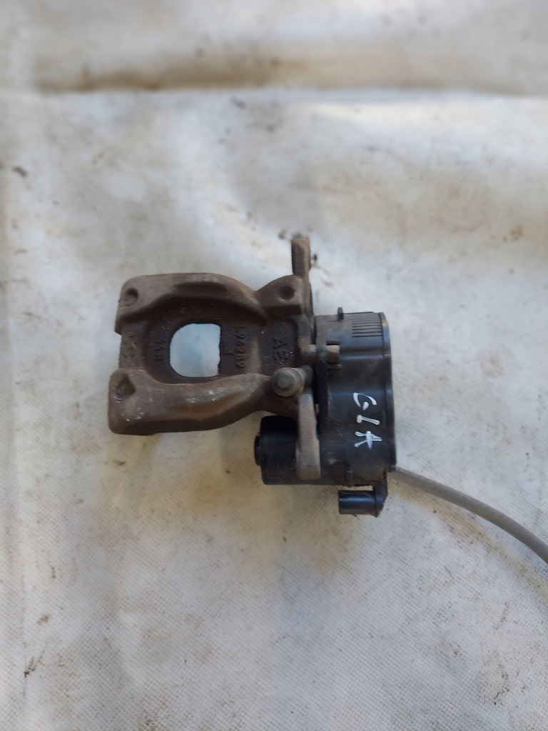 фото №1, Mercedes gla ii h247 суппорт halulcowy левый задняя