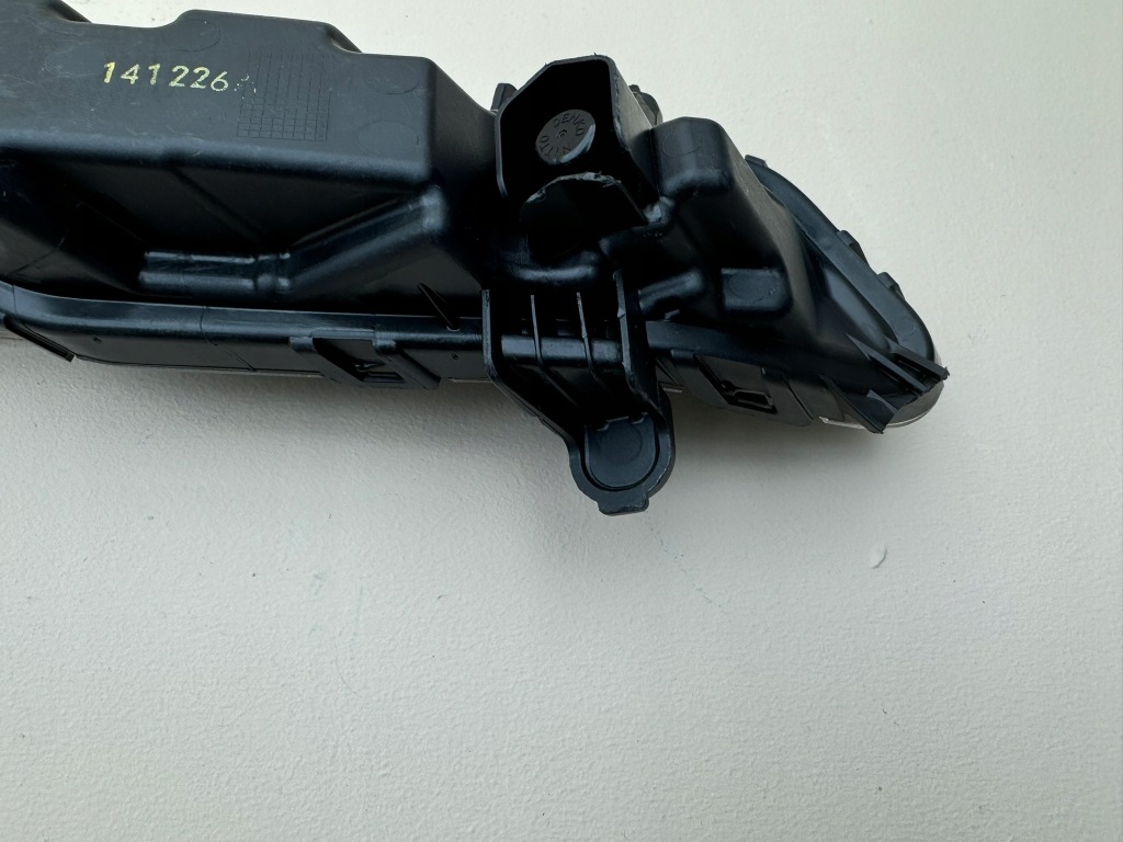 Hyundai i30 turbo фара противотуманная фара led drl левый перед передний 92201-a6400 в Украине