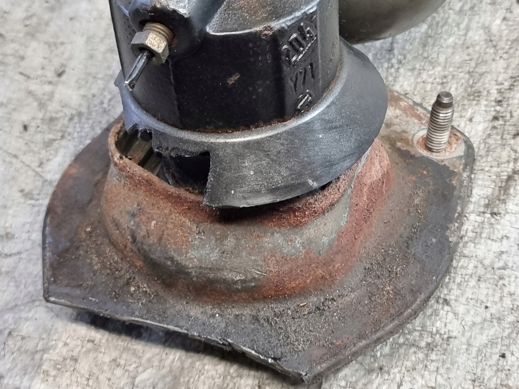 фото №9, Сфера актуатор турбины подвеска перед citroen c5 i 2.0 hdi