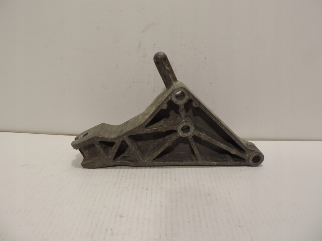 фото №1, Кронштейн коробки opel zafira b 2,2 16v 24459825