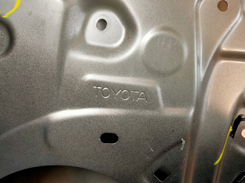 Toyota corolla e21 hb дверей задні праве Київ