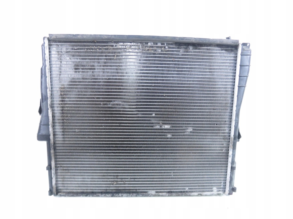 Радиатор воды bmw x3 e83 2.0 d 7788136 в Украине