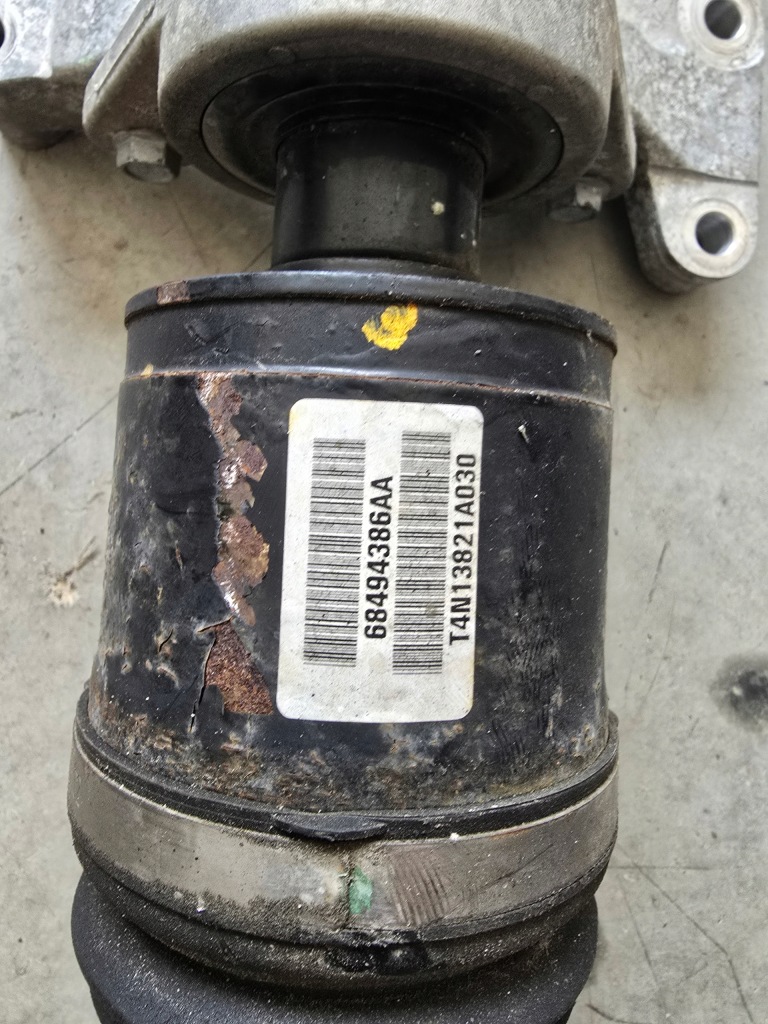 Chrysler pacifica 17- приводной вал правый  левая перед 3.6b америка 68494387aa Цена