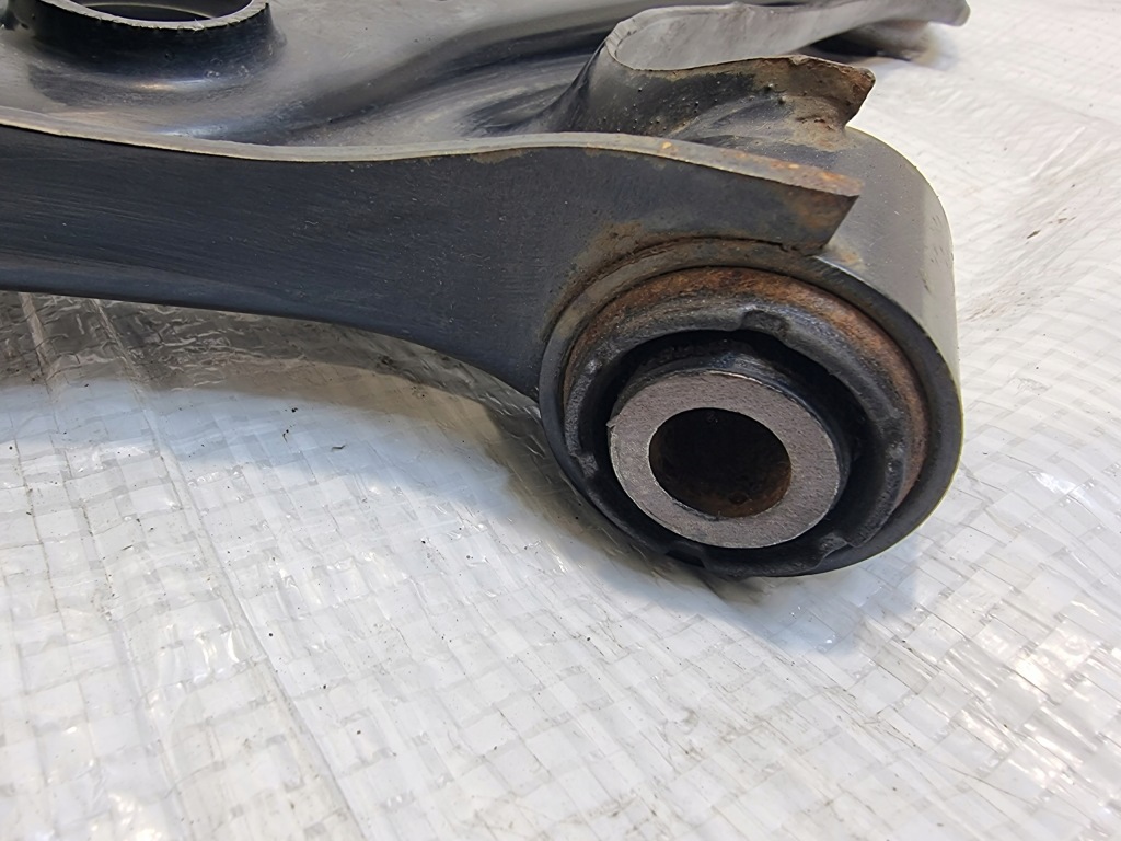 Ford fiesta mk8 рычаг левый передок  h1bc-3051-af в Украине