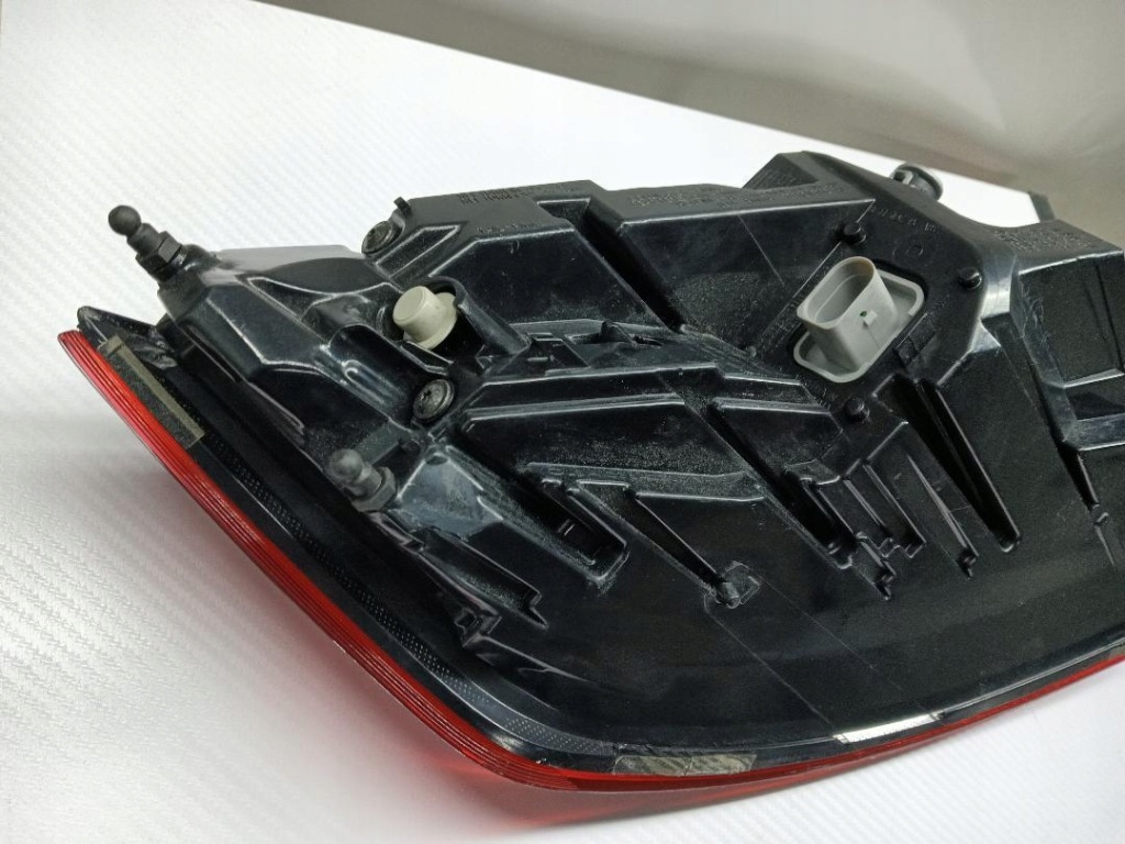 фото №7, Лампа задня задня права audi tt 8s0,945096a