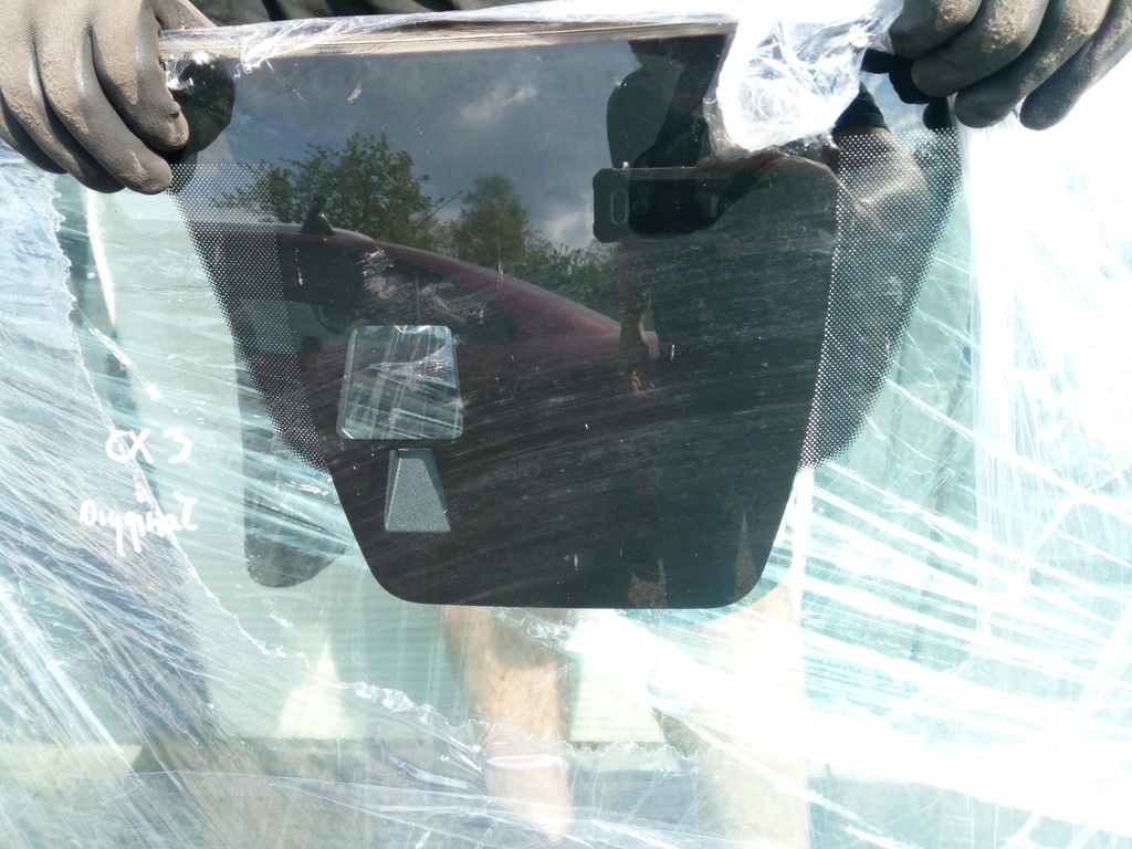 фото №1, Скло перед mazda cx3 orginał