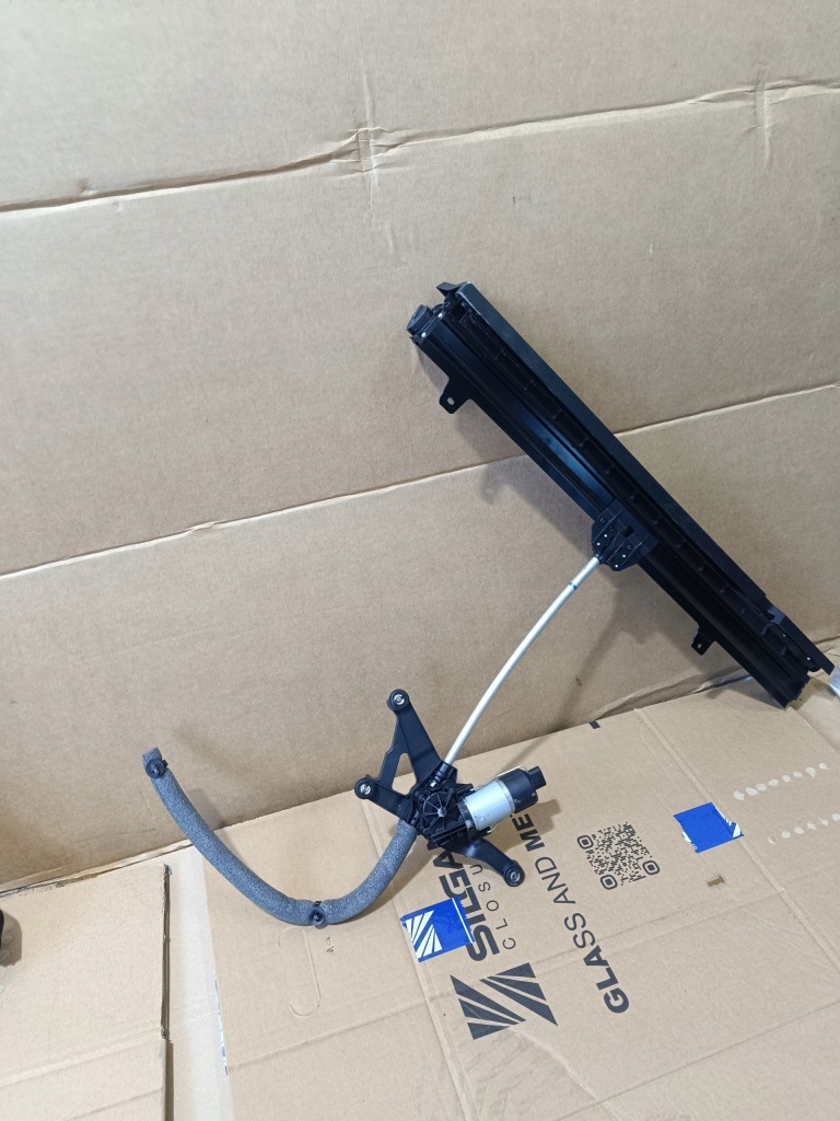 фото №5, Шторка двері задня права porsche panamera 971 оригінальний номер 974861334