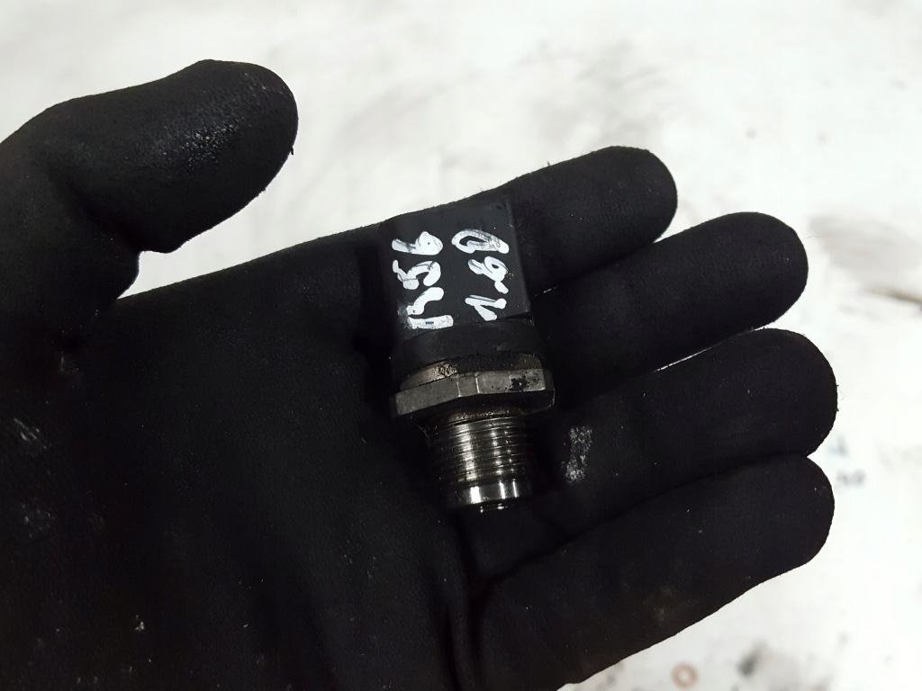 Купити Mini r56 r55 1.6 d n47 датчик тиску пального