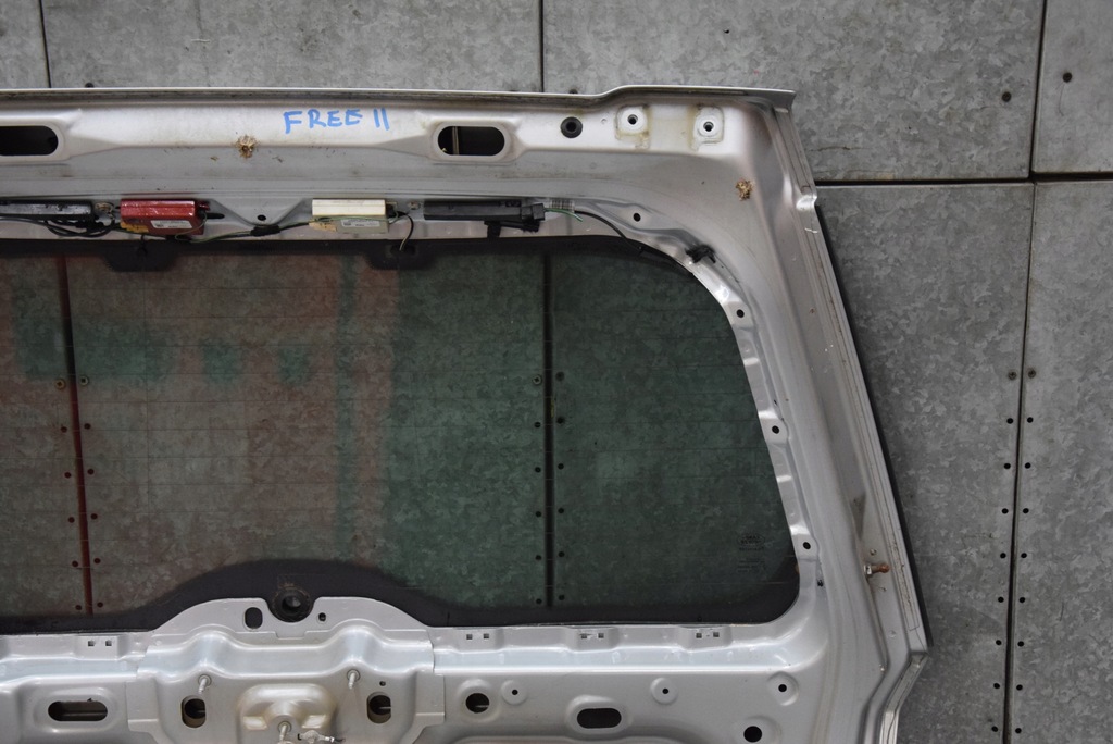 фото №16, Land rover freelander ii крышка багажника стекло комплект