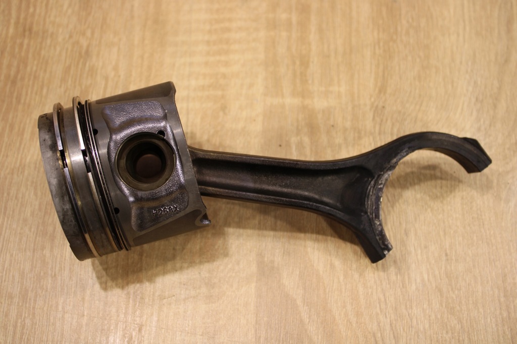 фото №1, Поршень jaguar xf x250 2.7