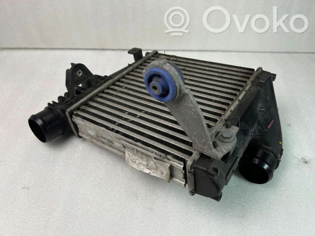 Peugeot 3008 2 2018 радіатор повітря наддувний / інтеркулер в Україні