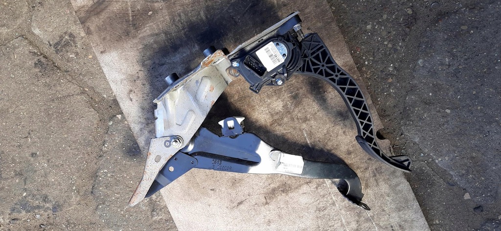 фото №5, Педаль газа тормоза c4 picasso ii