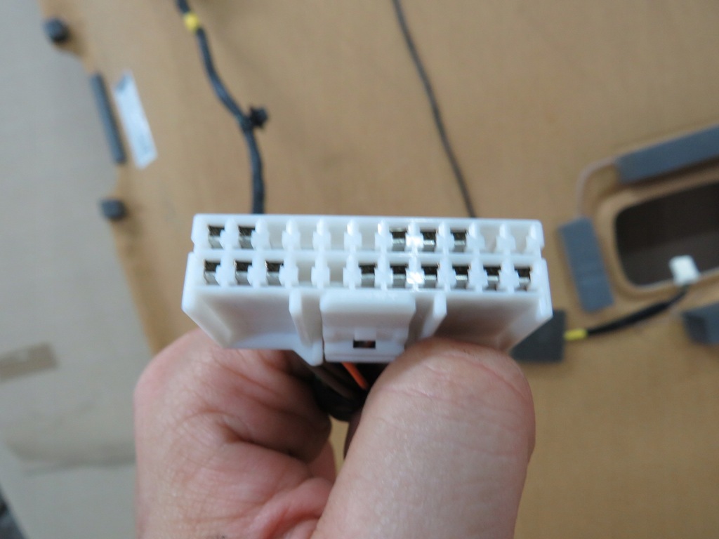 фото №16, Hyundai ix35 стеля