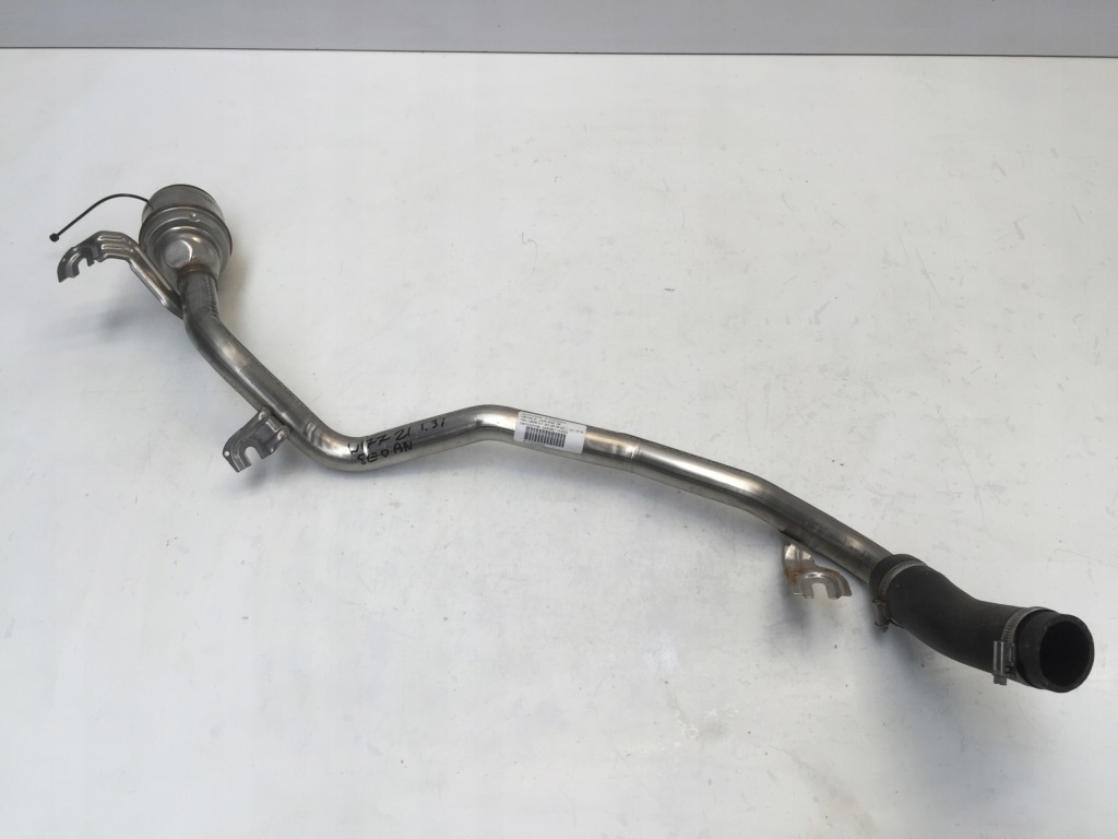 фото №1, Mercedes a w177 sedan 2021 заливна горловина пального a1774700200