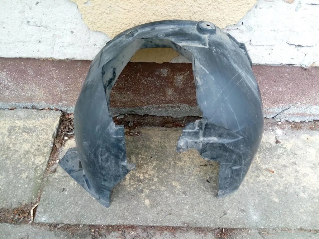 фото №1, Подкрылок volvo xc60 s60v60 oryg.