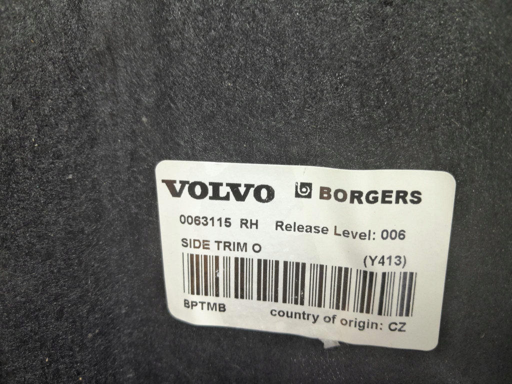 фото №5, Volvo xc60 i lift обивка обшивка багажника правый 30721167