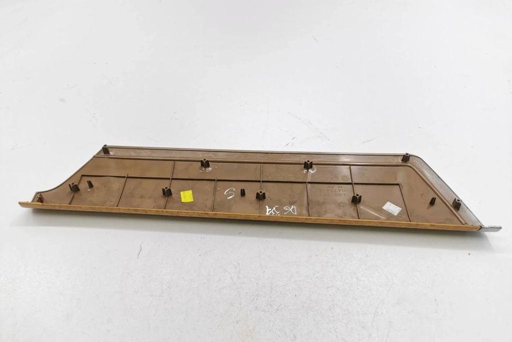 фото №8, Другое запчасти отделка chrysler grand voyager v rt l0072823 2.8l дизель