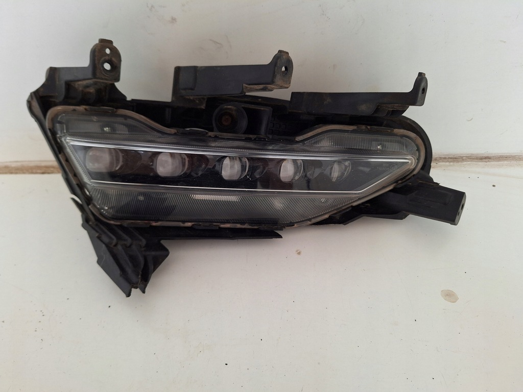 фото №1, Hyundai i40 lift протитуманна фара led drl лівий 92201-3z5 оригінальний номер + рамка