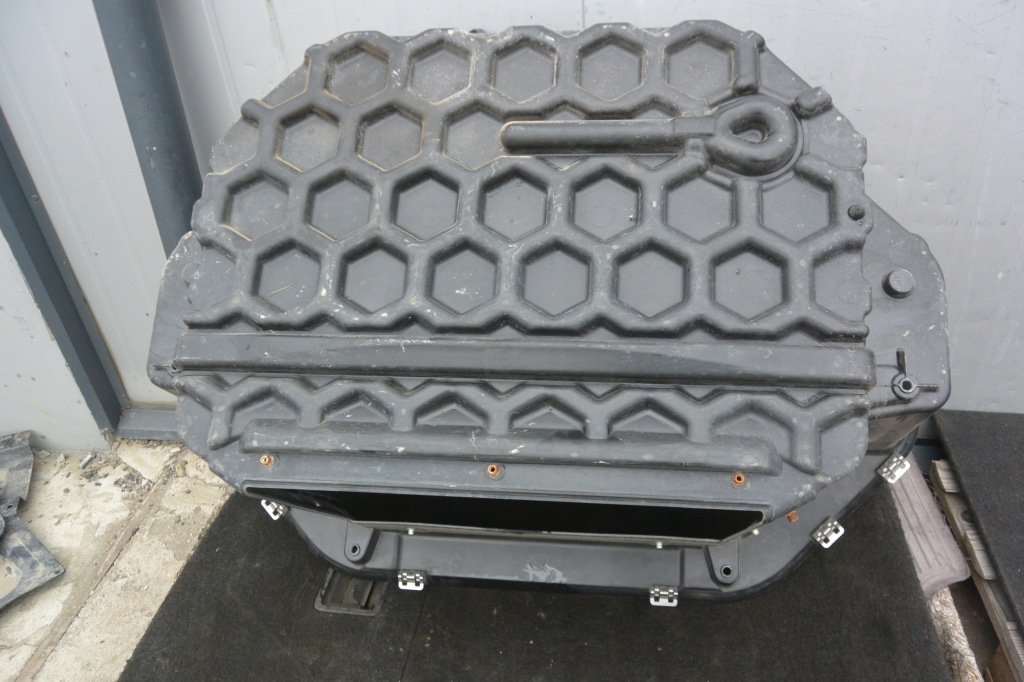 Піддон багажник багажник перед tesla model s 12-16 Оригінал