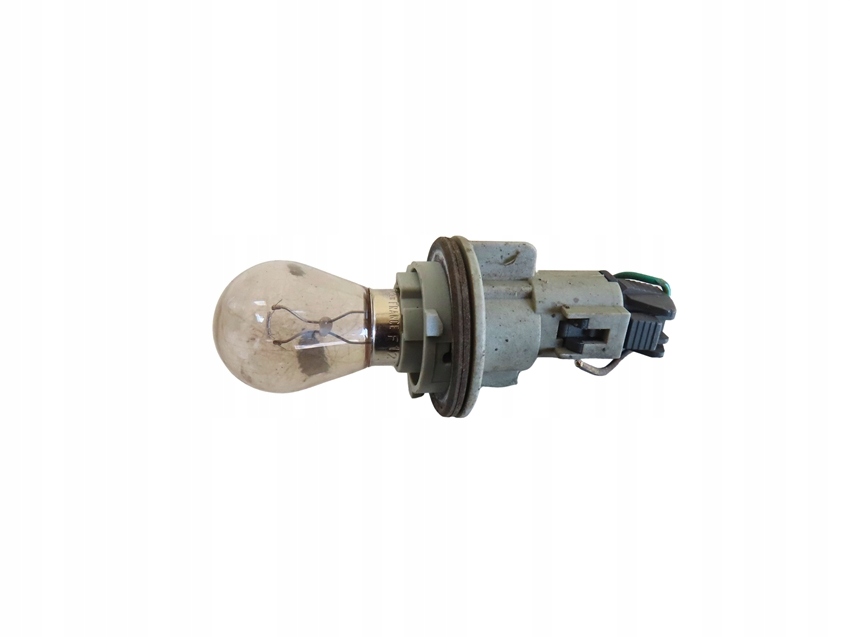 Купить Цоколь разъём лампочка toyota yaris 1 1999-2005 год