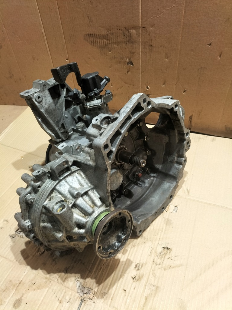 фото №10, Коробка передач передач audi a3 2.0 dzq 02j301107c