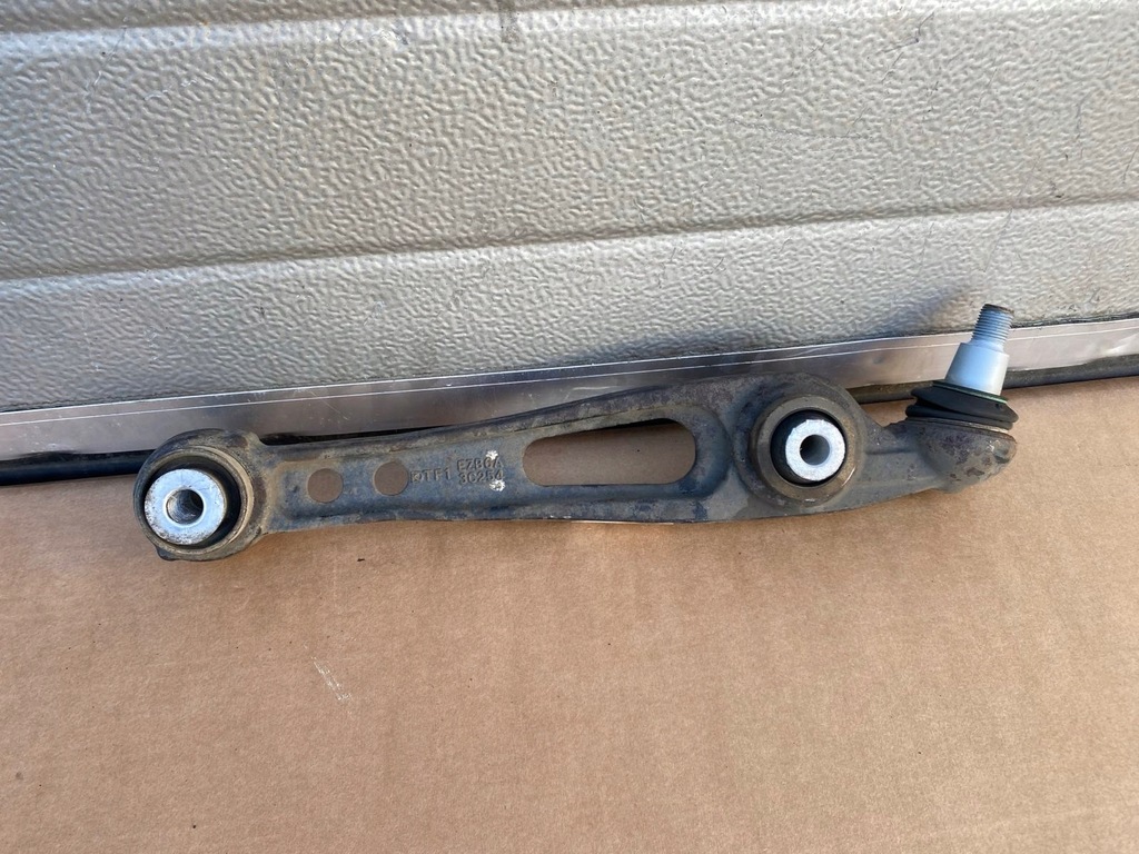 фото №1, Land rover range rover рычаг правый перед jpla-3c254-da