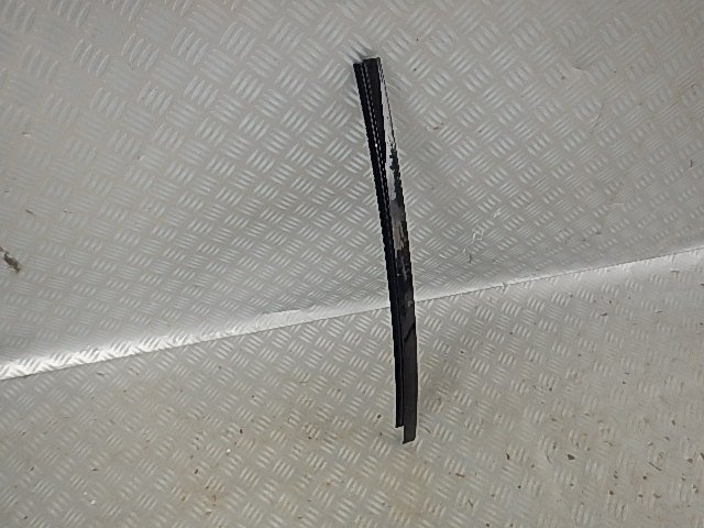 фото №1, Bmw 5 f11 молдинг na двері задні праве задня czarna