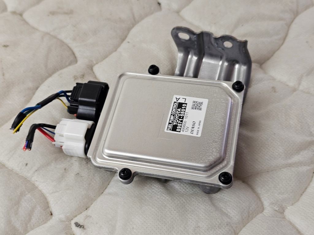 Купить Модуль блок управления насоса топлива lexus is iii rx 450h 89571-58010