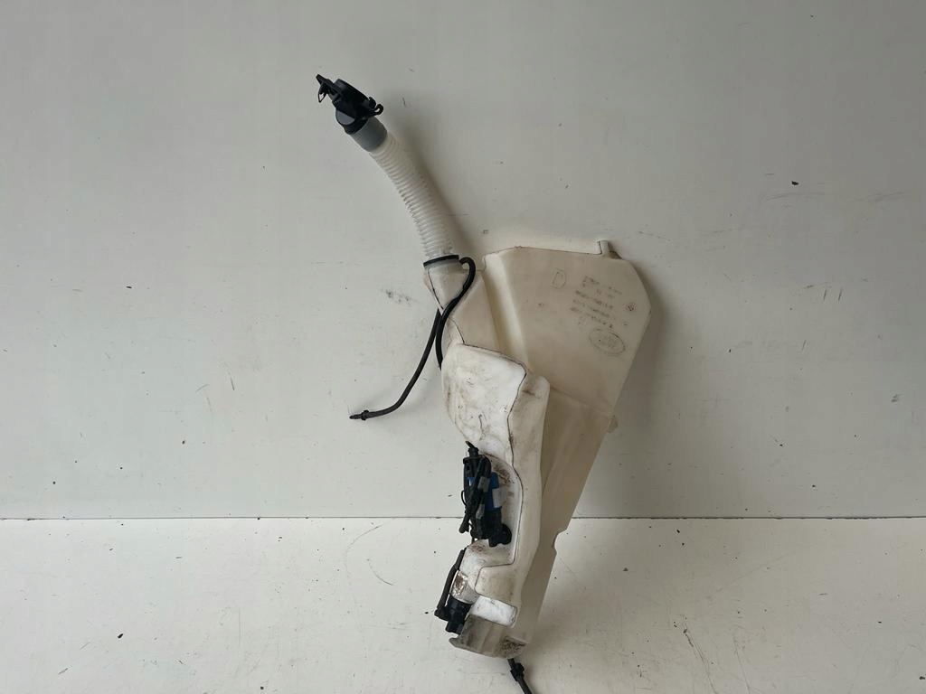 фото №1, Jaguar xf ii f-pace бак омывателя оригинал