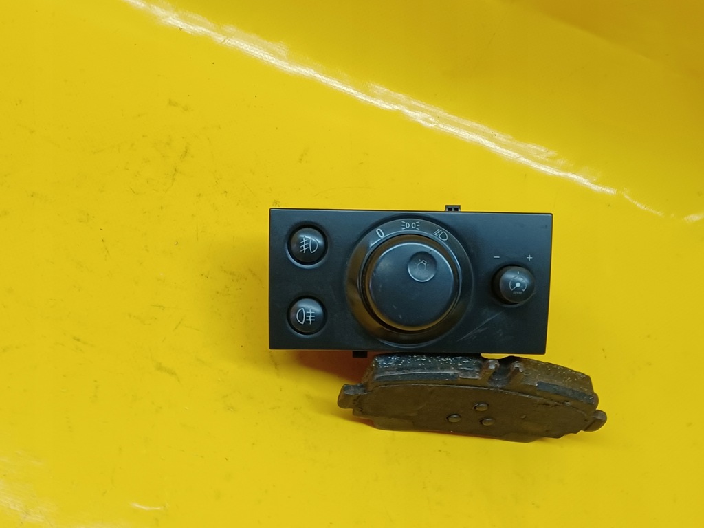 фото №1, Переключатель света signum 9185891 03-05r