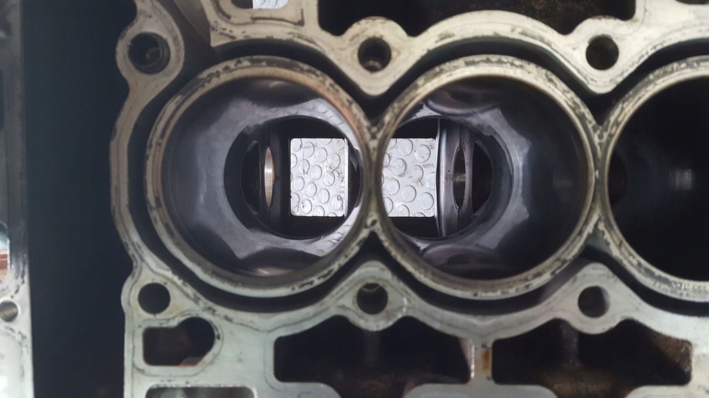 фото №2, Блок dół двигуна mini r56 1,4 vti