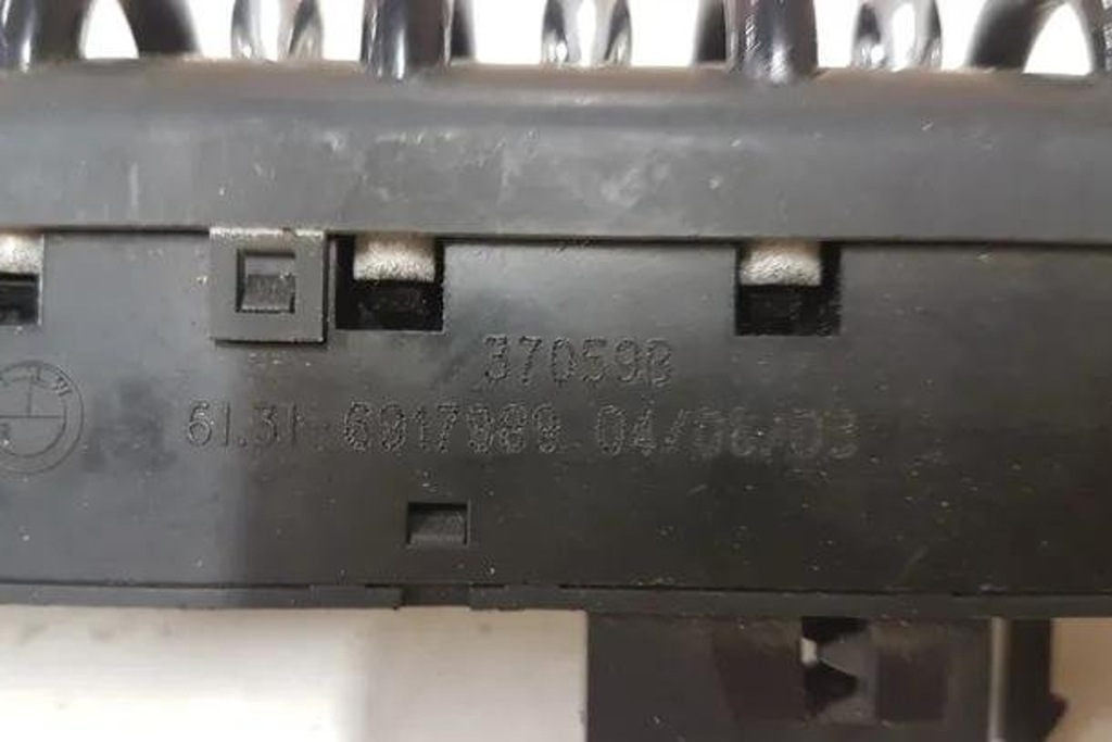 фото №2, Панель переключателей mini cooper r50, r53 6917989 1.6l бензиновый 85kw 2003