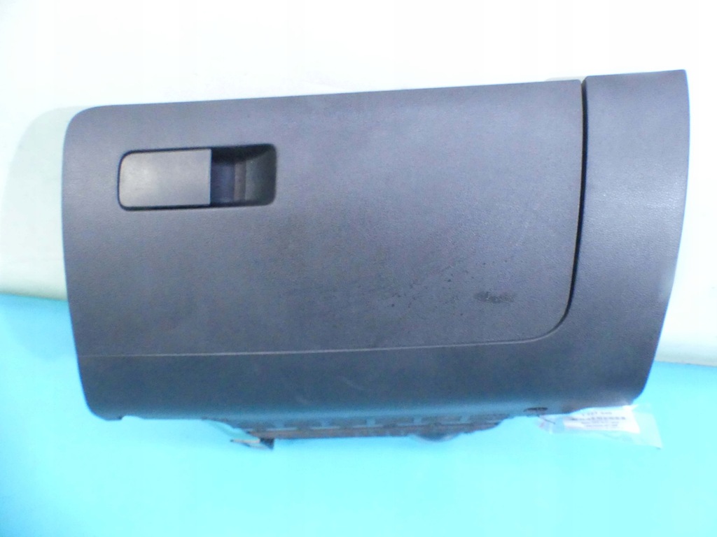 фото №1, Бардачок пасажира skoda rapid 16-19 eu