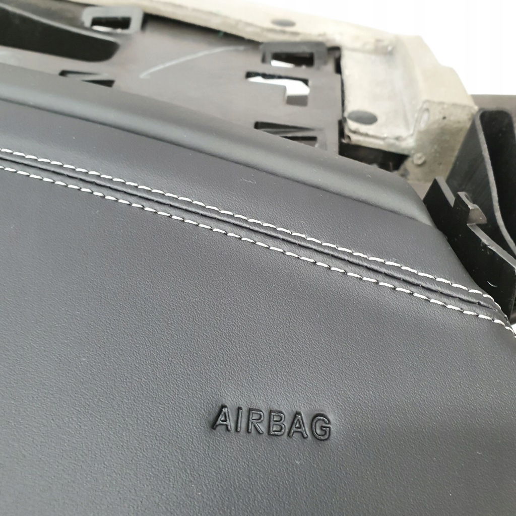 фото №5, Levante панель приладів консоль подушки безпеки ремені подушка безпеки