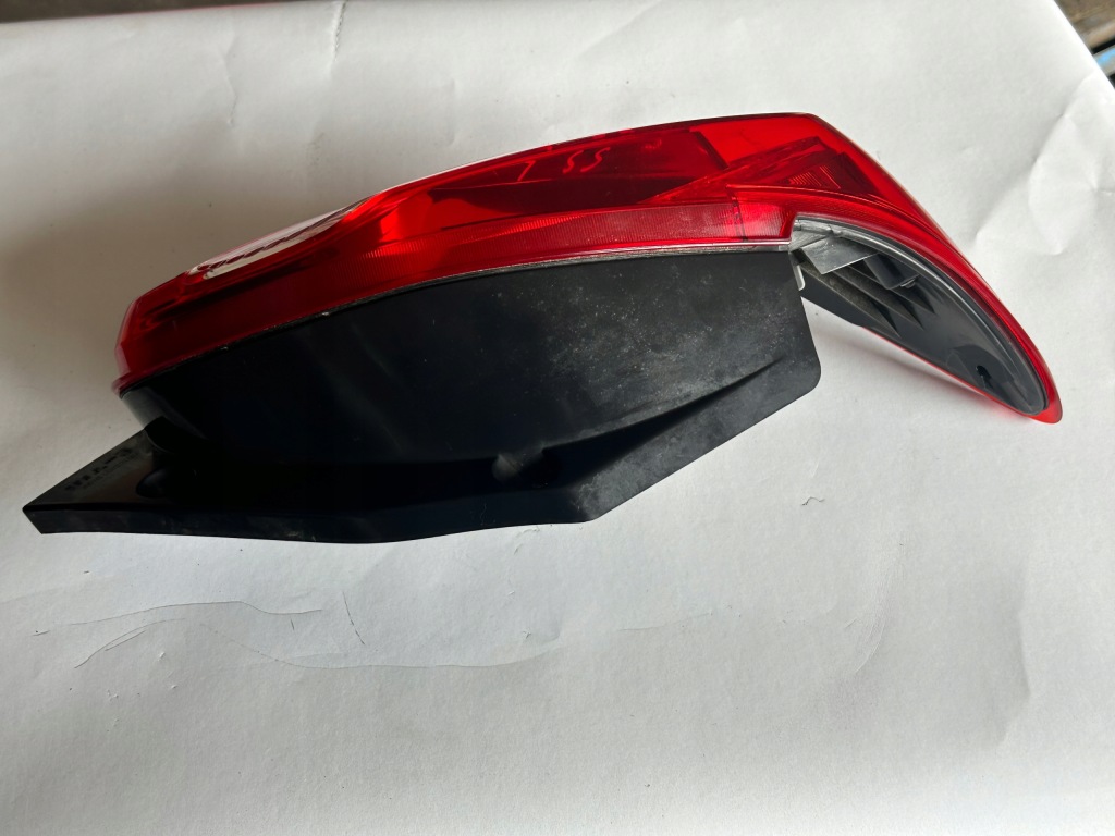 фото №4, Mitsubishi space star lift 16- лампа задня ліва