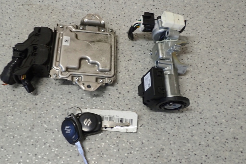 фото №5, Suzuki splash 1.2i 09-14 набор стартовый бортовой компьютер