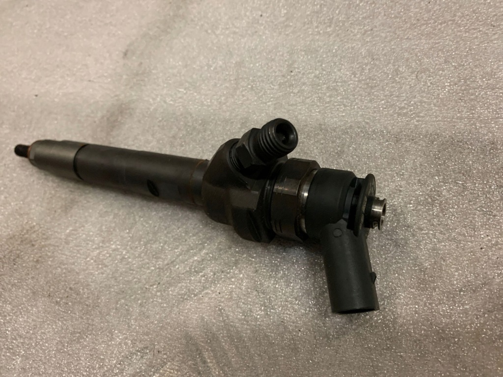 фото №2, Mini one - cooper clubman r55 2012 форсунка топлива 850690204