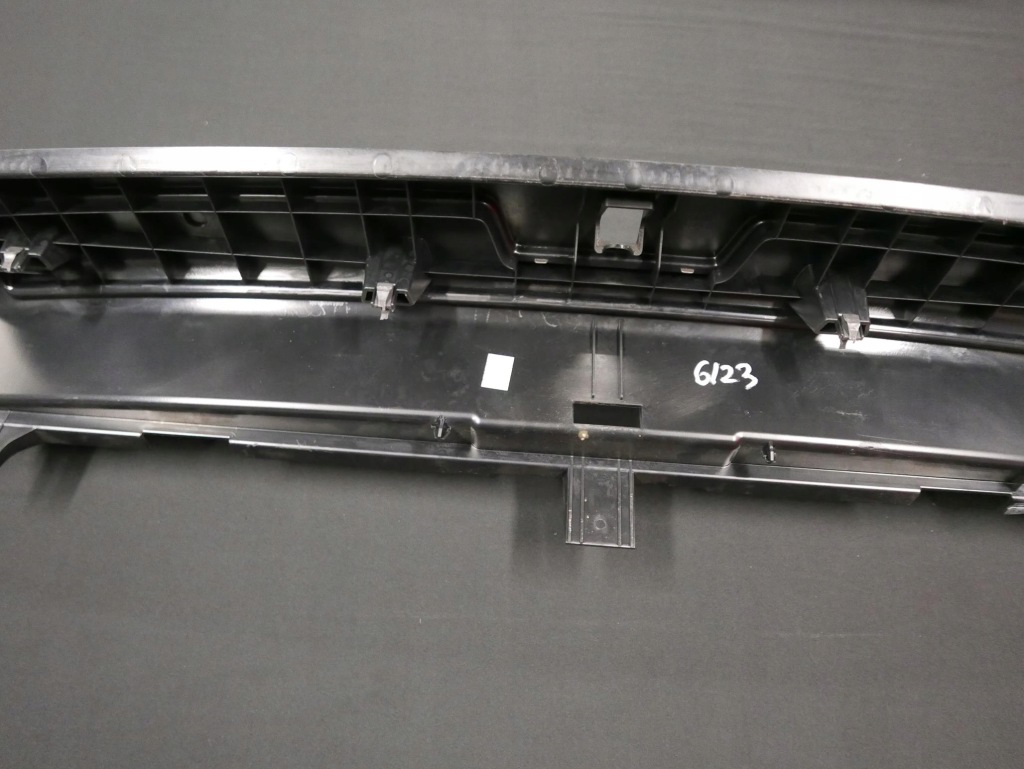 Bmw x6 f16 накладка корпус порог багажника 7314704 Недорого