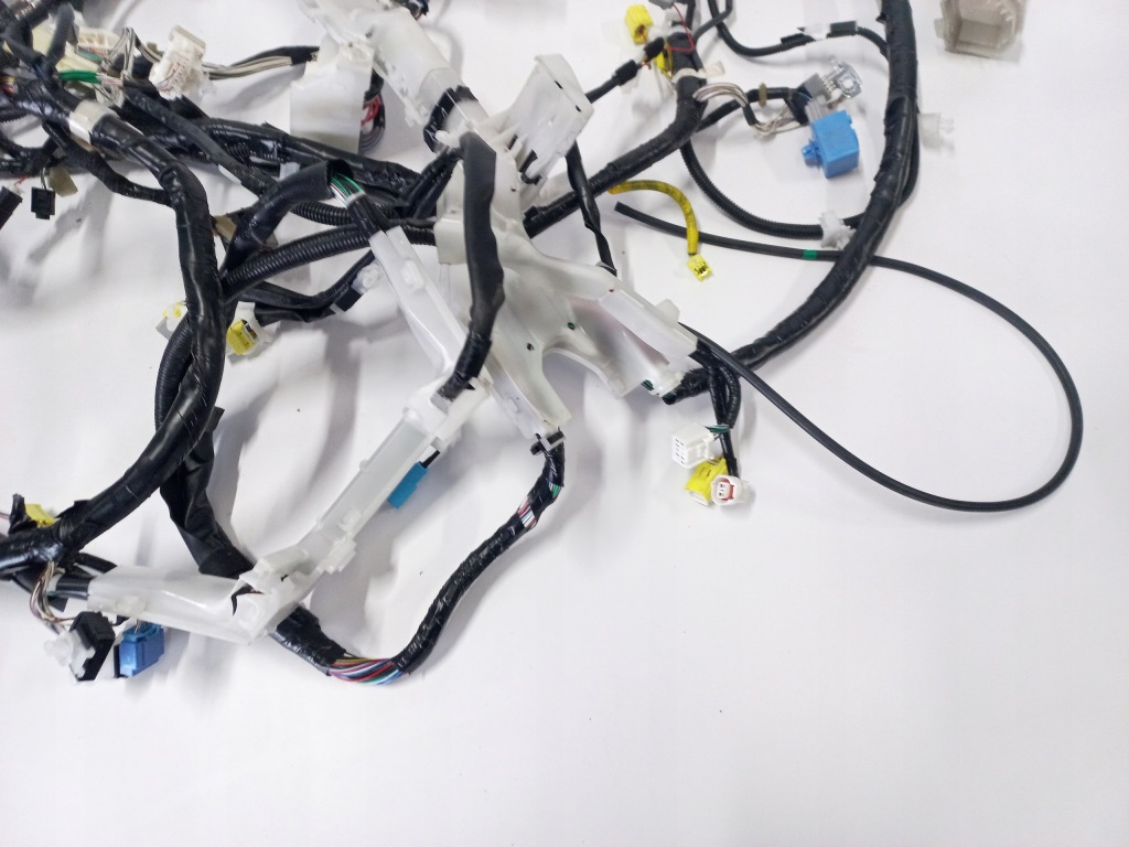 Електропроводка джгут салону lexus ux 250h f-sport в Україні