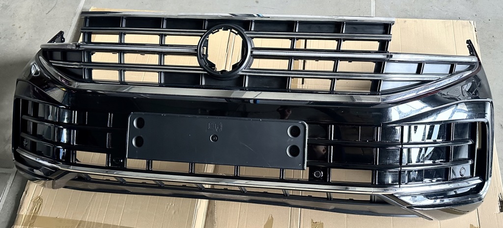 фото №1, Vw touareg 760807217cg бампер перед....