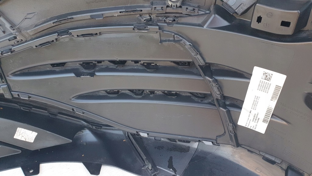 фото №1, Mercedes w247 x247 gla amg 21- бампер перед передній оригінал