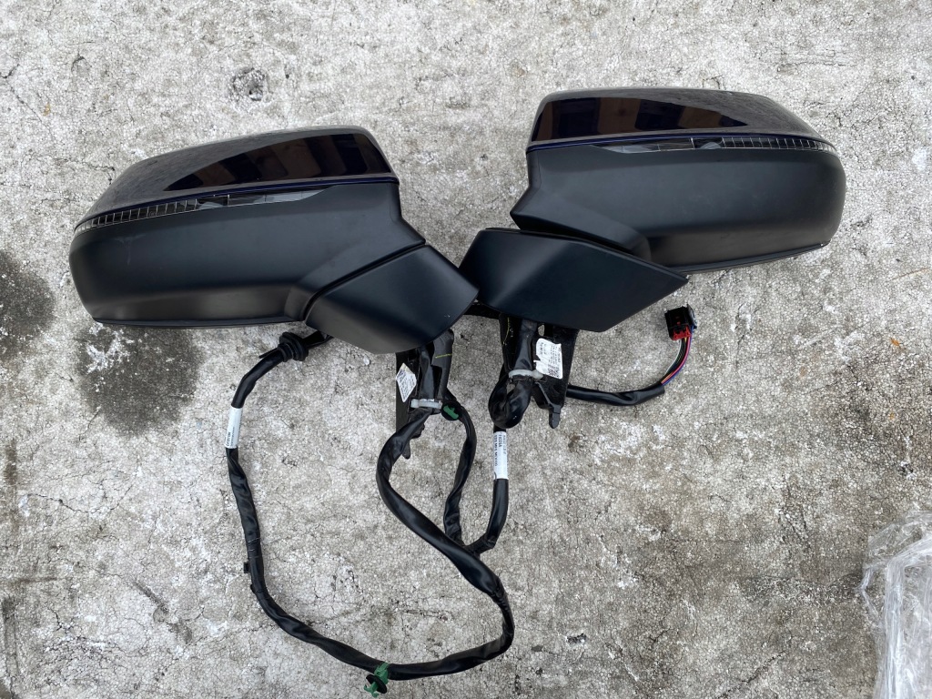 фото №1, Audi q5 80a lift зеркало правое 14 pin левая 10 pin