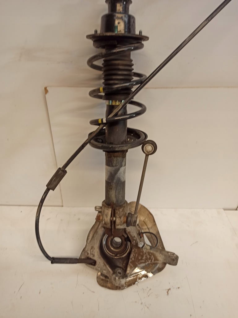 фото №1, Porsche boxster 987 поворотный кулак правый задняя